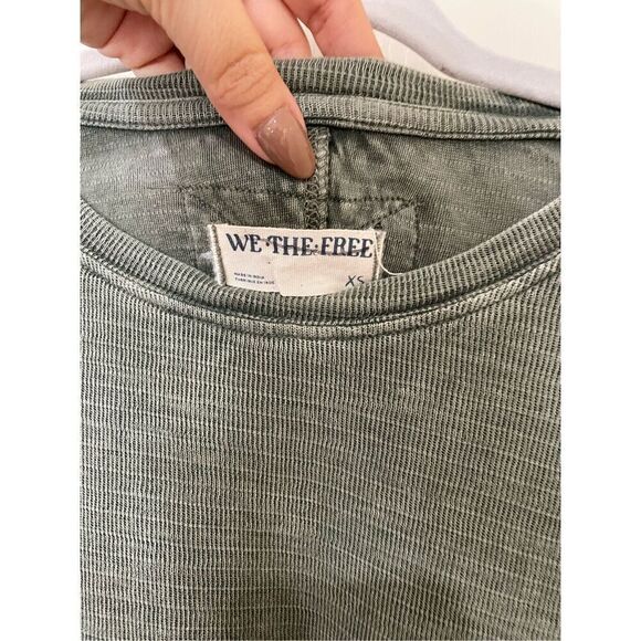 NWOT Free People Pullover Top Size XS - Picture 2 of 4